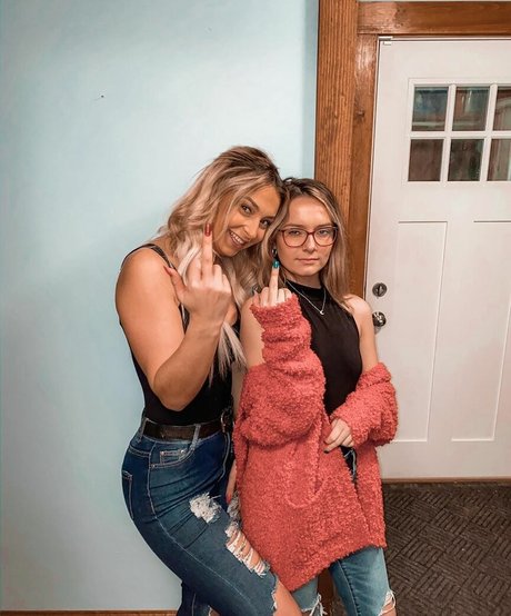 Samantha Copp xxx model picture