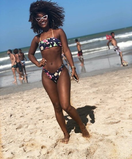 juliamissofc pornographic model pics