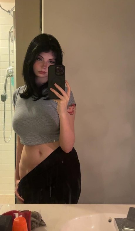 Mewstic hot pornstar pics