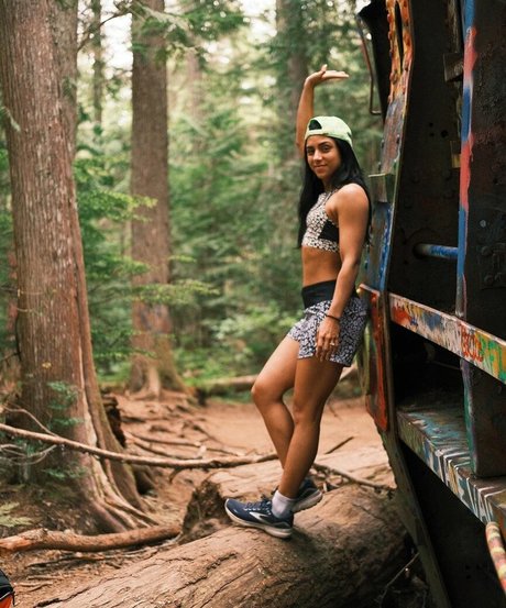 Michelle Khare star image