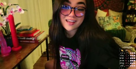 annatigarr pornstar adult img