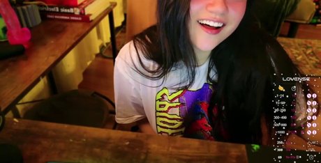 annatigarr high quality actress pictures