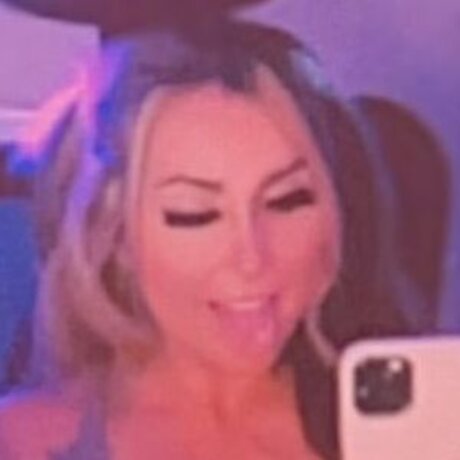 Briis free model photo