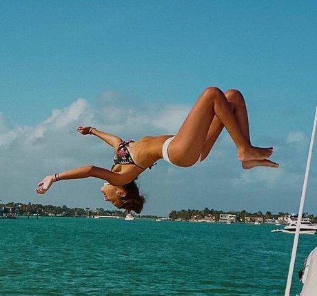 Morena Bradas pornstar exclusive galleries