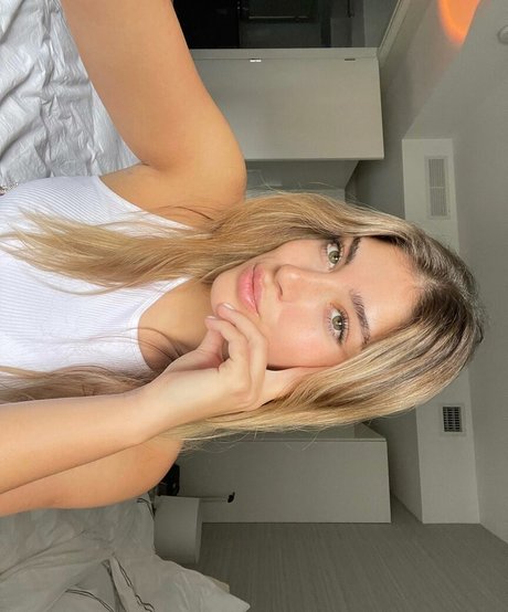 Morena Bradas pornstar art galleries