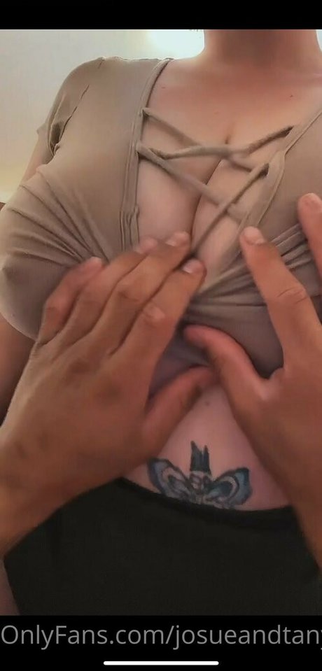 Josue And Tanya Xo star erotic photo