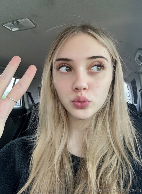 enya4u model beautiful pics