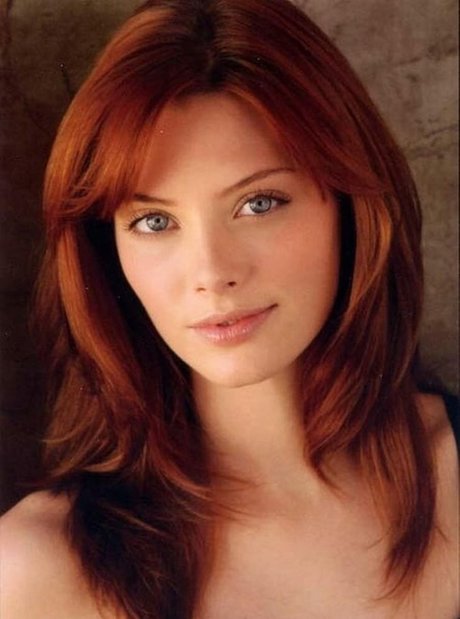 April Bowlby best star img