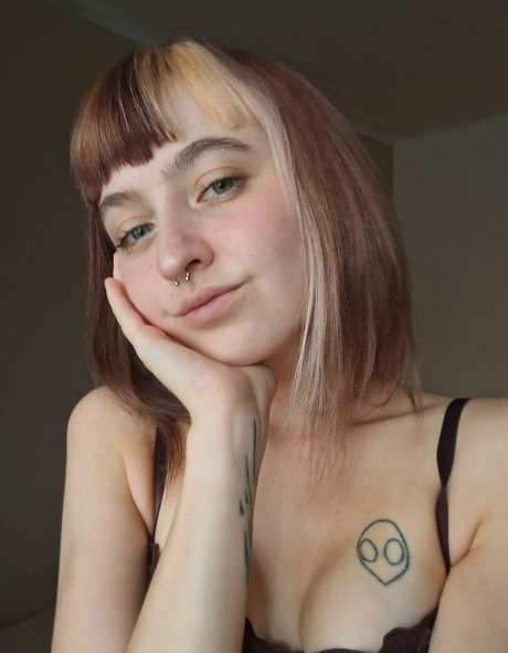 zoemystiqueee star nudes gallery