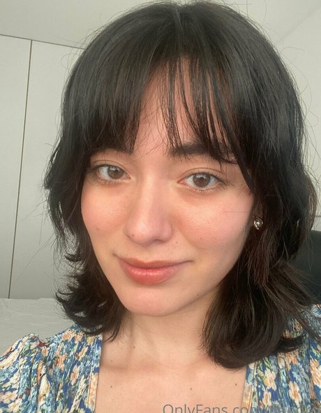 Dronae nude pornstar picture