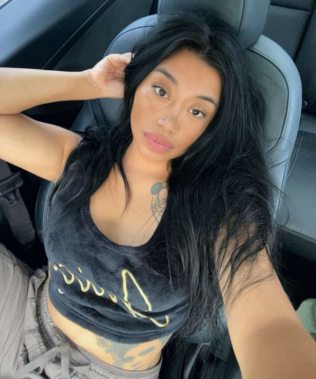 Minnieportable pornographic star photo