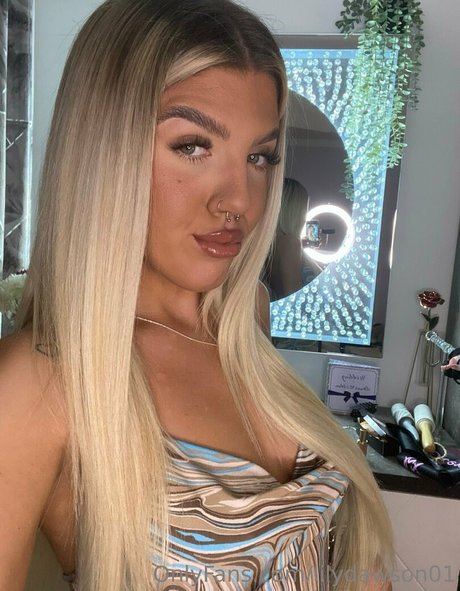 lilydawson01 best star photo