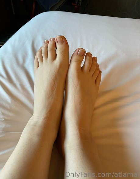 atlamai nude model galleries