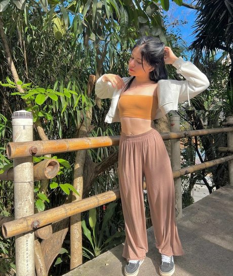 Maria ZB pornographic star photos