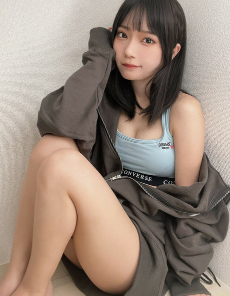 Izuchinono adult star img