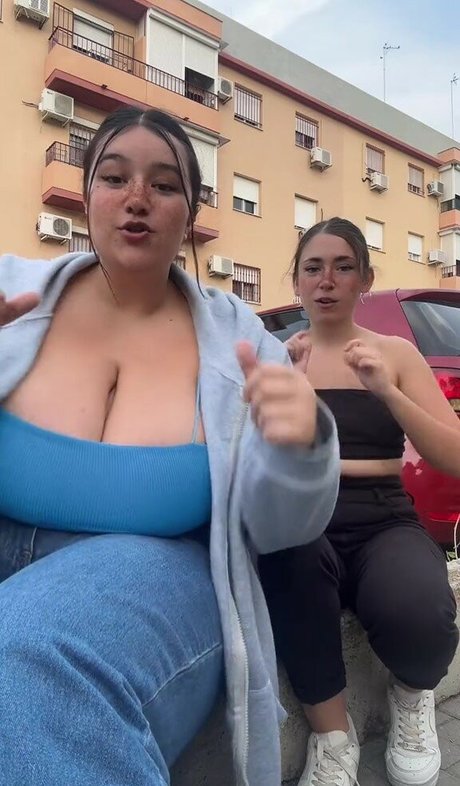 neereeewiii pornstar naked archive