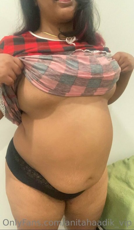 anitahaadik vip model high quality images