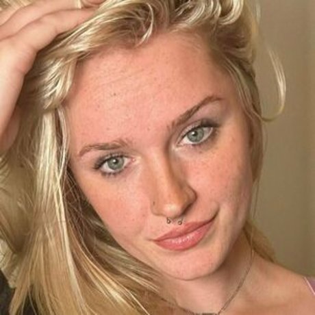 bloomingblake exclusive pornstar pic