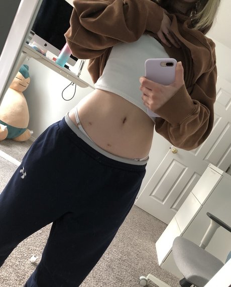 TamashiiHiroka model pornographic images