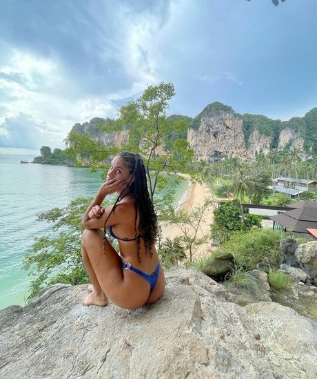 lorenadefelipe model naked gallery