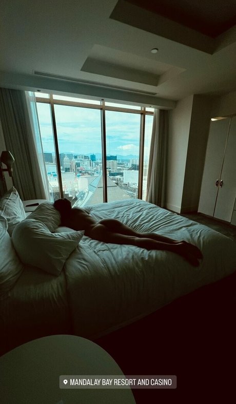 lapeytattoo beautiful star img