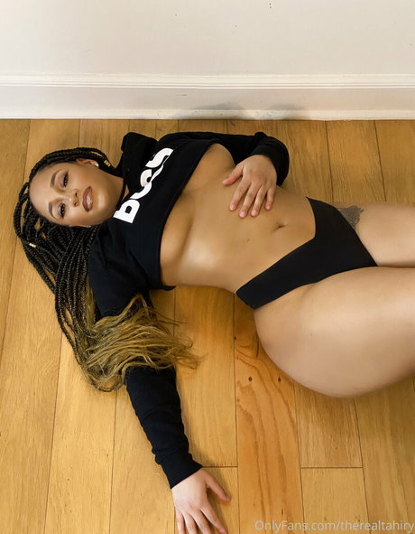 therealtahiry pornstar hot photo