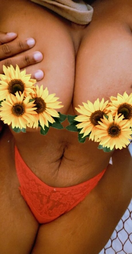 ReignofGlitter star erotic archive