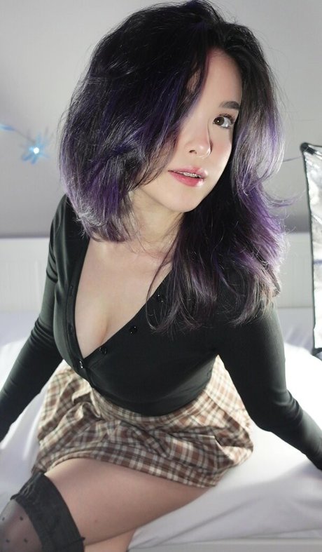 TheMishkaBear pornstar free gallery