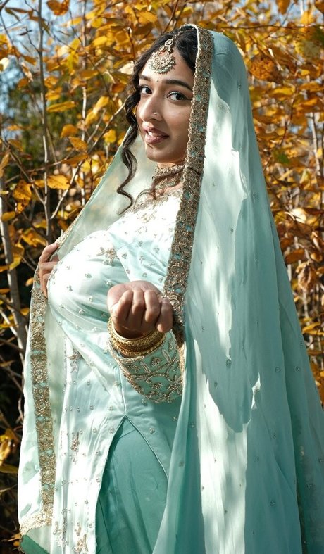 iamrakhi xxx actress picture