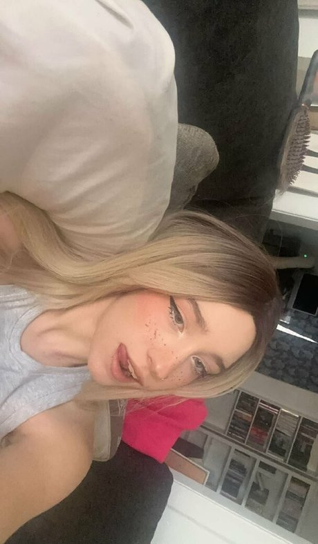 books withari hd model pics