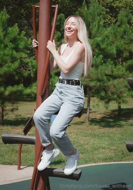 books withari high quality star img