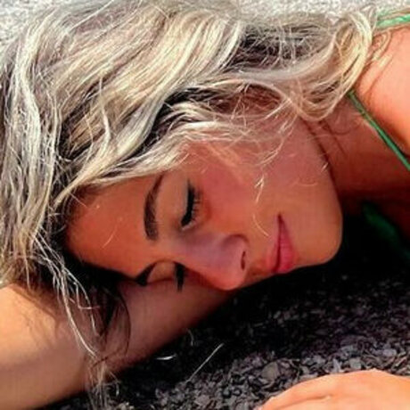 Allison Vallerand sex actress pictures