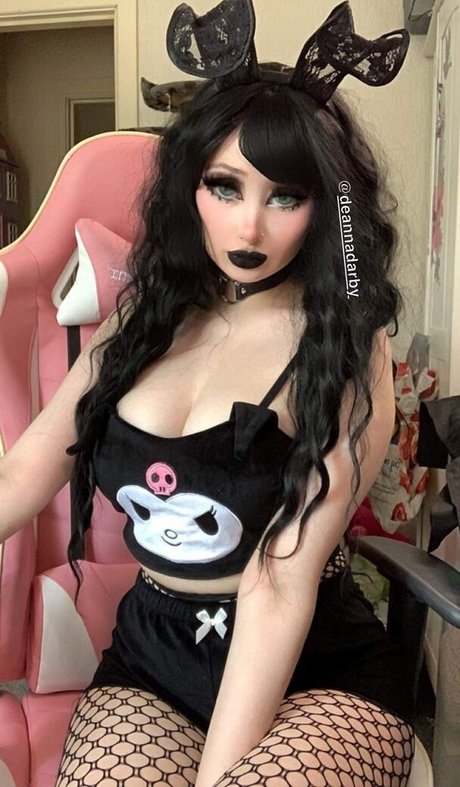 DeannaDarby model porn pics