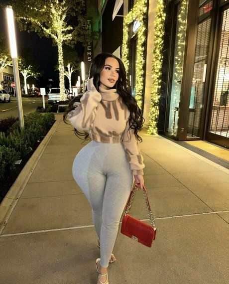 Iammissalexis actress photo