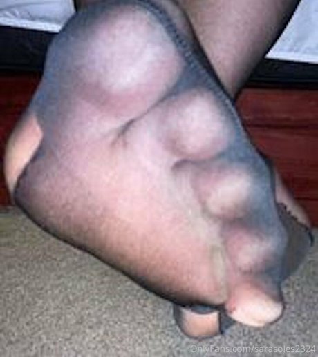 sarasoles2324 hot model photos