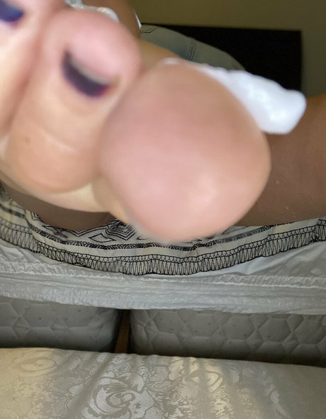 sarasoles2324 model adult photo