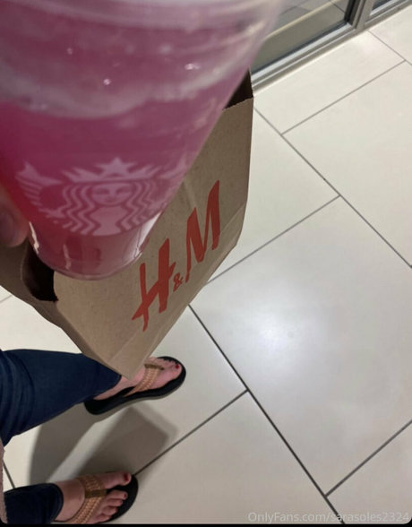 sarasoles2324 star pornographic image