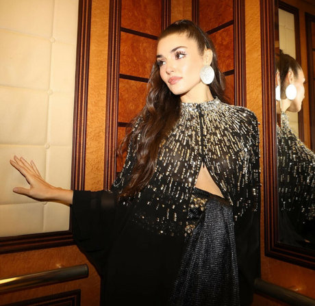 Hande Ercel model erotic pictures