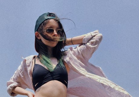 zelenaya zlaya erotic actress pictures