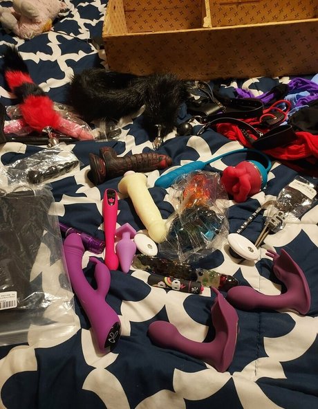 eeeveeekitten high quality model pics