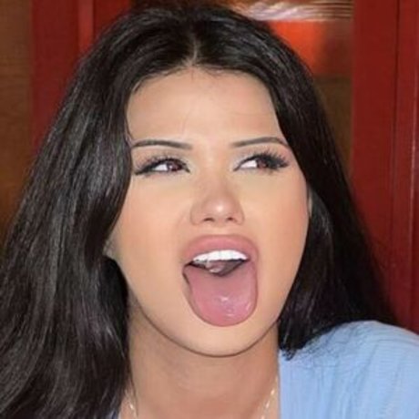 Evelyn Alvarez adult actress photo