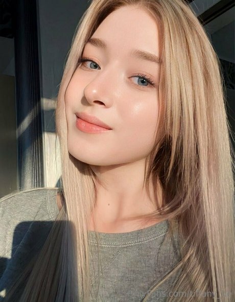 tiffany be hot actress picture