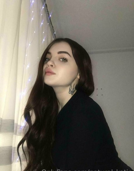 natural katie hot actress archive