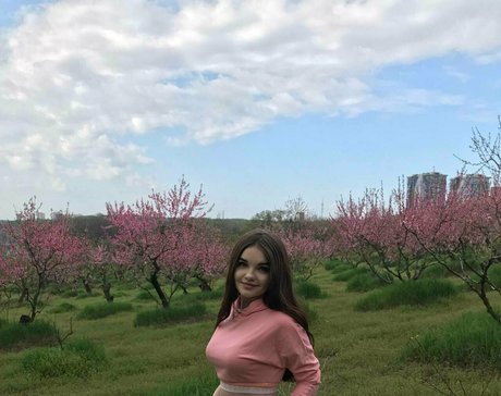 natural katie porn star galleries