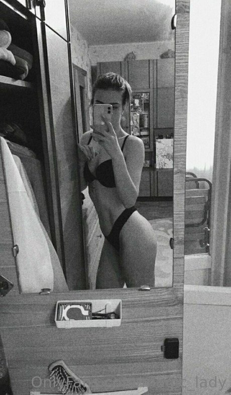 Magic Lady hd model picture