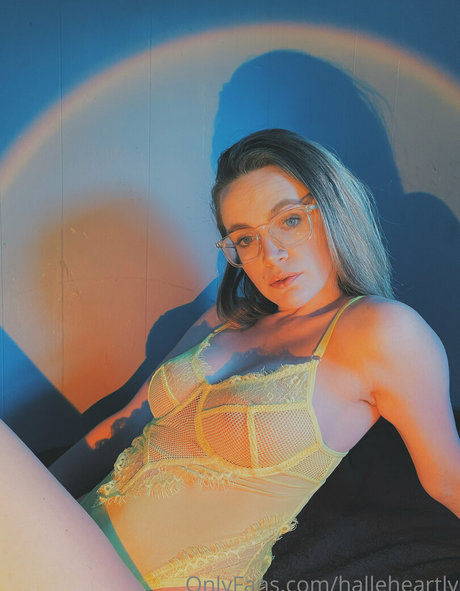 halleheartly model sex images
