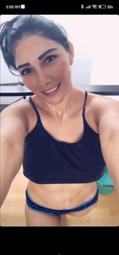 Cari 88 nudes actress image