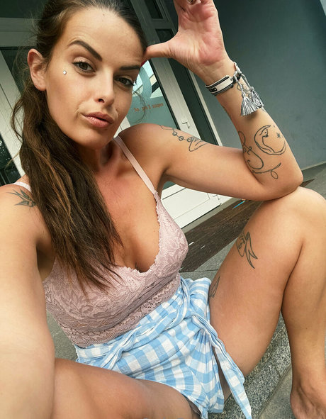 katebran exclusive model pics