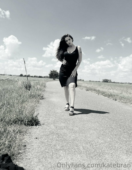 katebran model erotic image