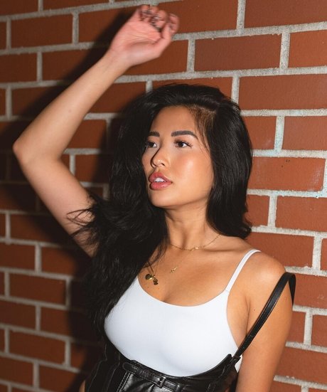 Dfuqanne model naked pictures